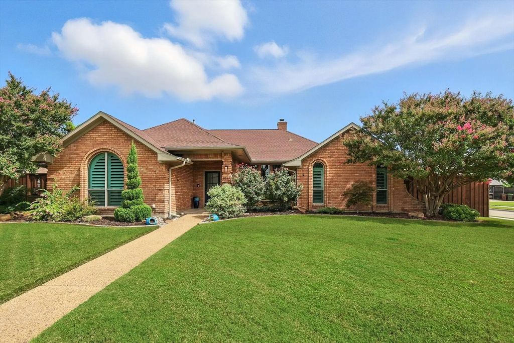 3945 Carrizo Drive, Plano