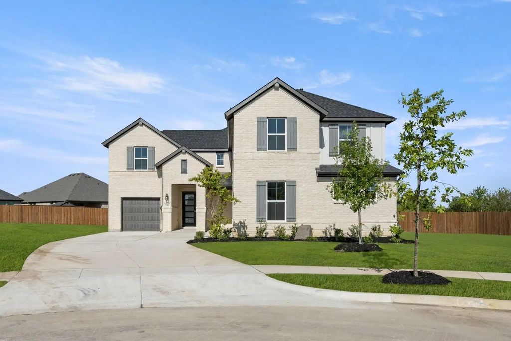 701 Iris Circle, Mansfield
