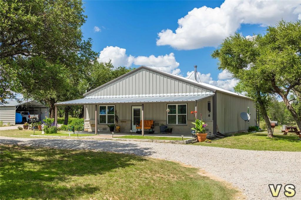 9197 Highway 377 S, Brookesmith