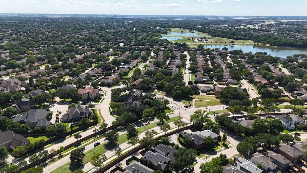 553 Raintree Circle, Coppell