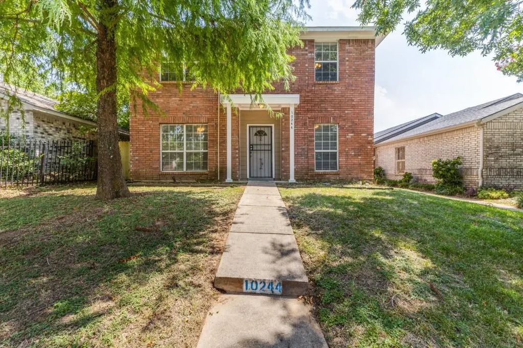10244 Carolina Oaks Drive, Dallas