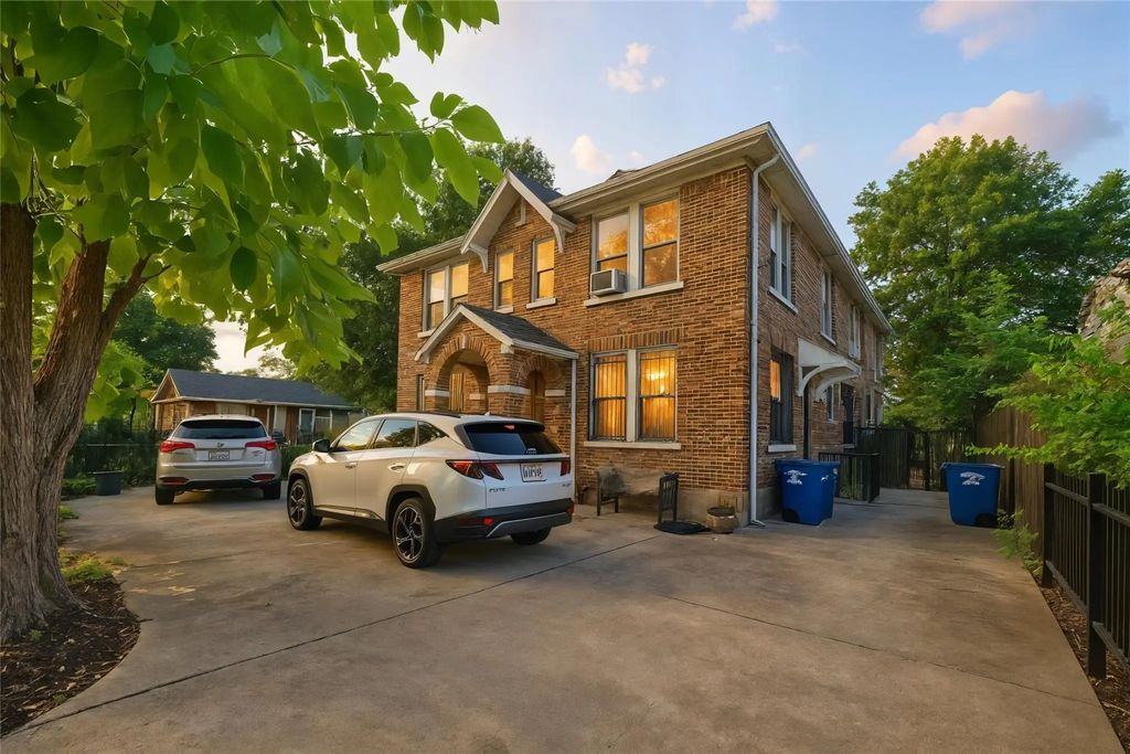 628 Haines Avenue, Dallas