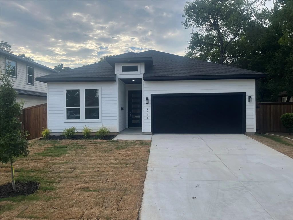 1717 Poplar Street, Dallas