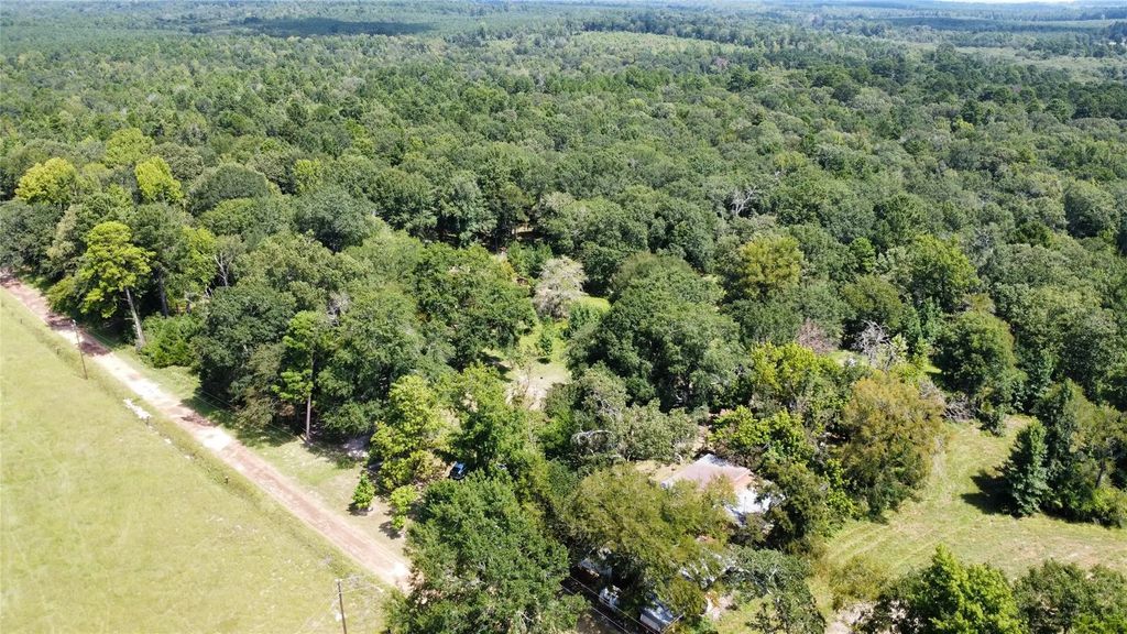 161 Private Road 5973, Elkhart