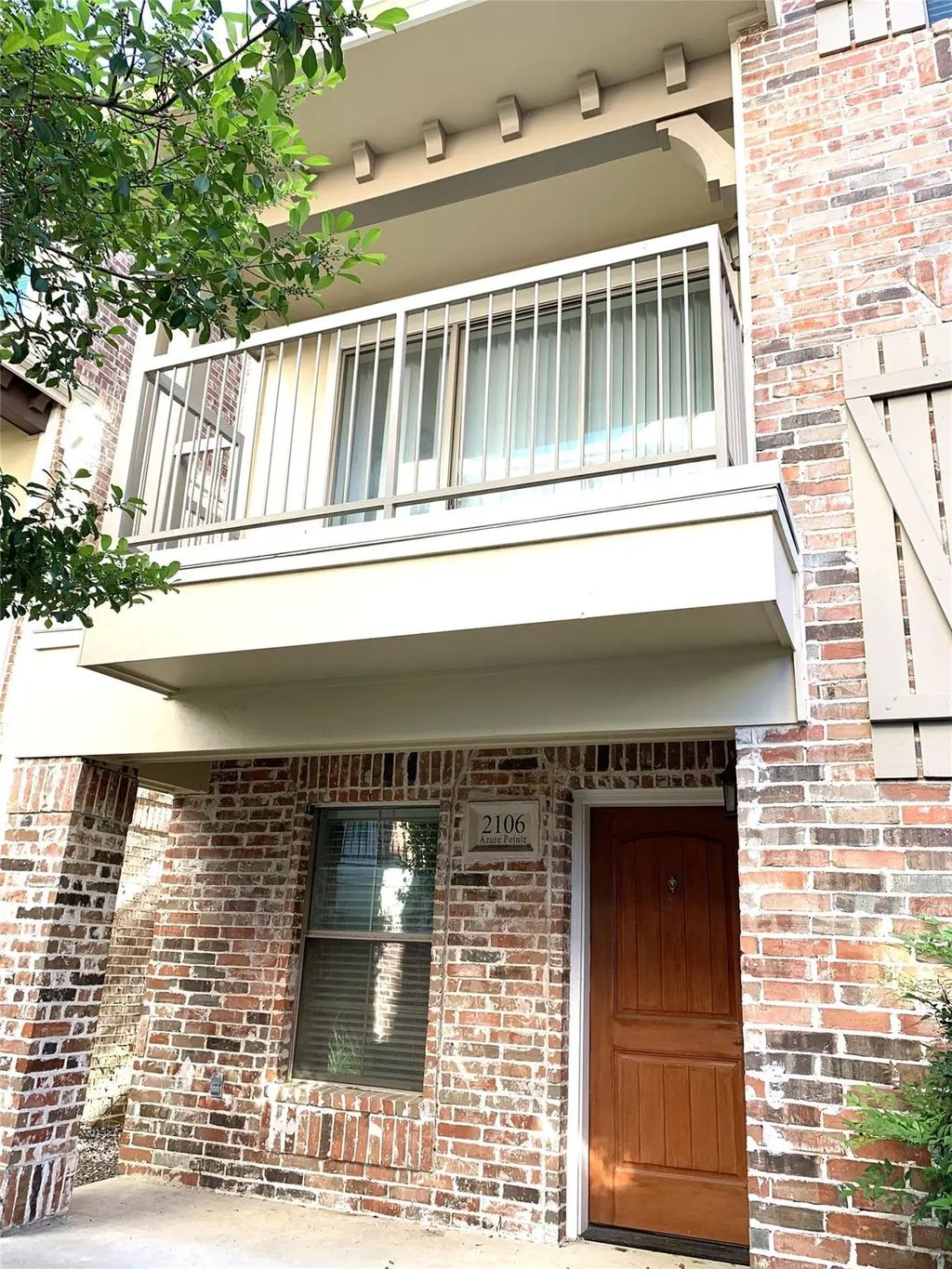 2106 Azure Pointe, Richardson