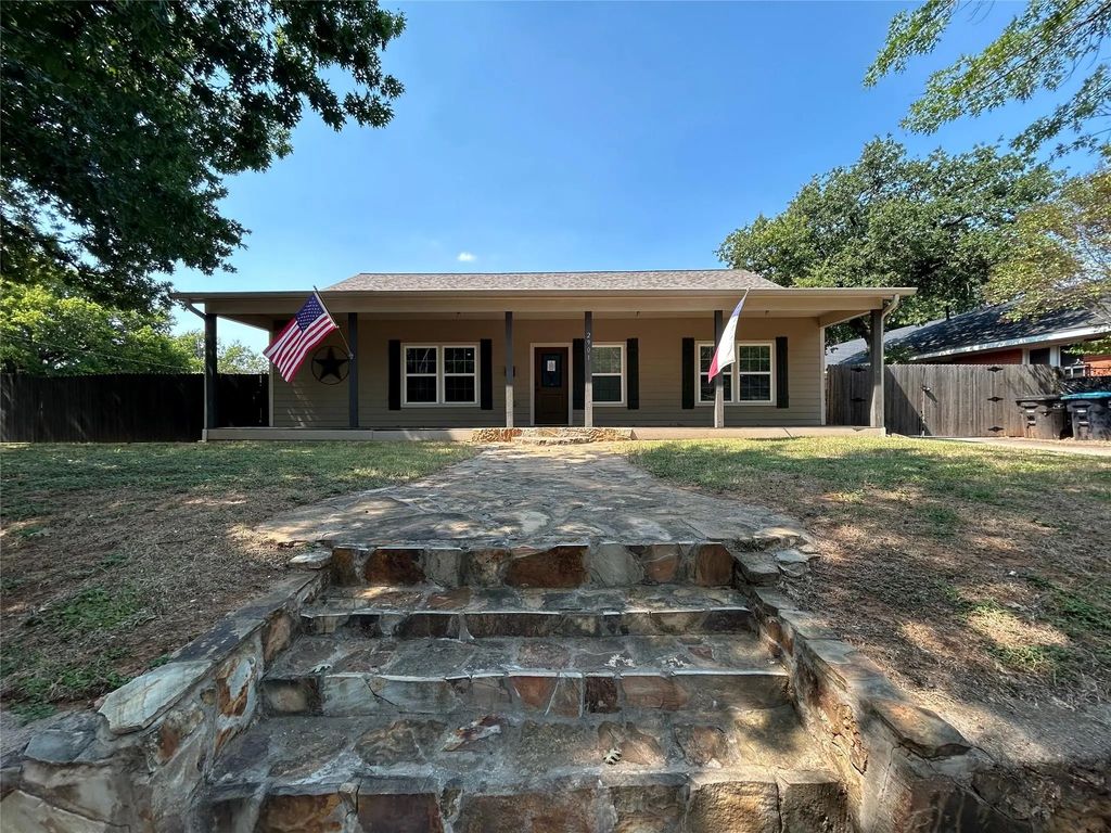 2901 Galvez Avenue, Fort Worth