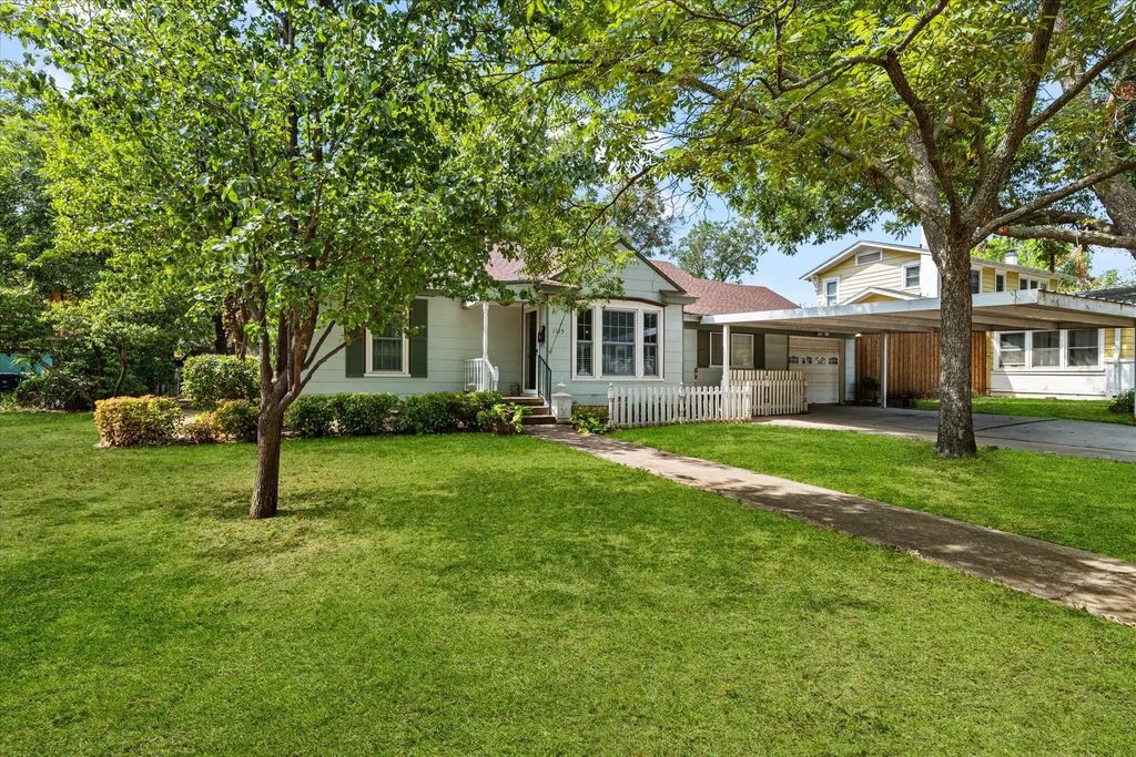 1115 Egan Street, Denton