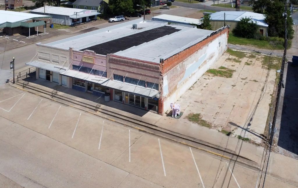 118, 122, And 124 W Frank Street, Tyler