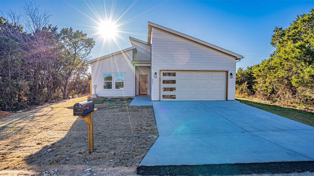 3501 Brazos River Drive, Granbury