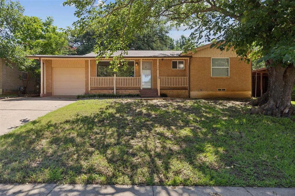 308 Myrtle Drive, Hurst