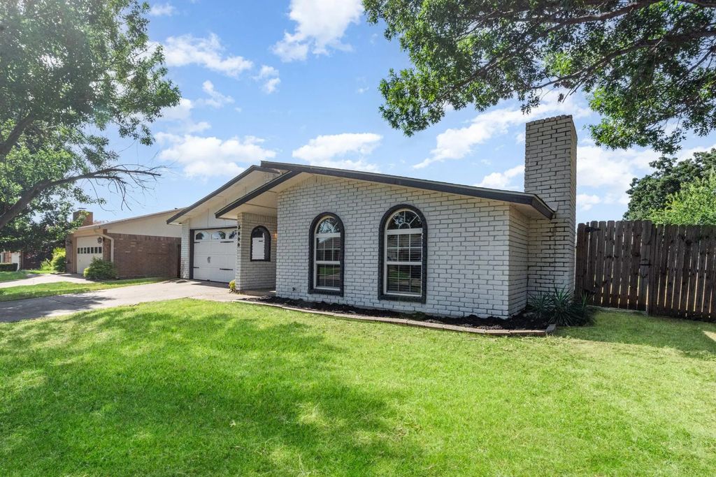 3808 Walnut Drive, Bedford