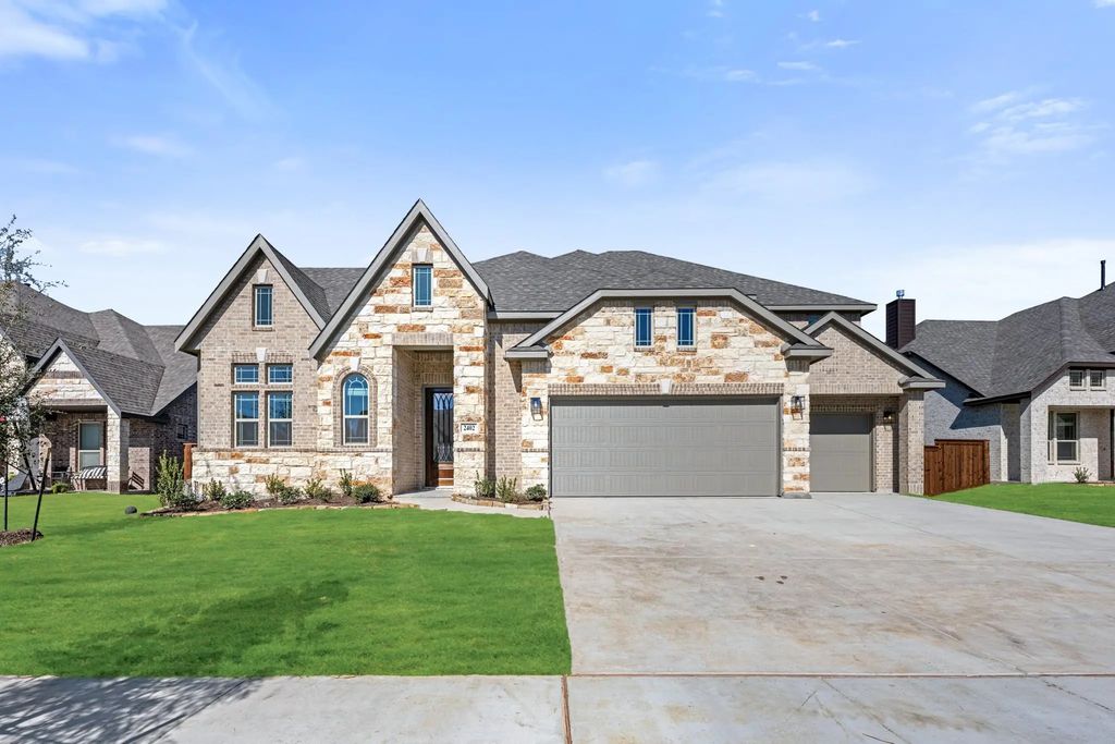 2402 Hagen Drive, Mansfield
