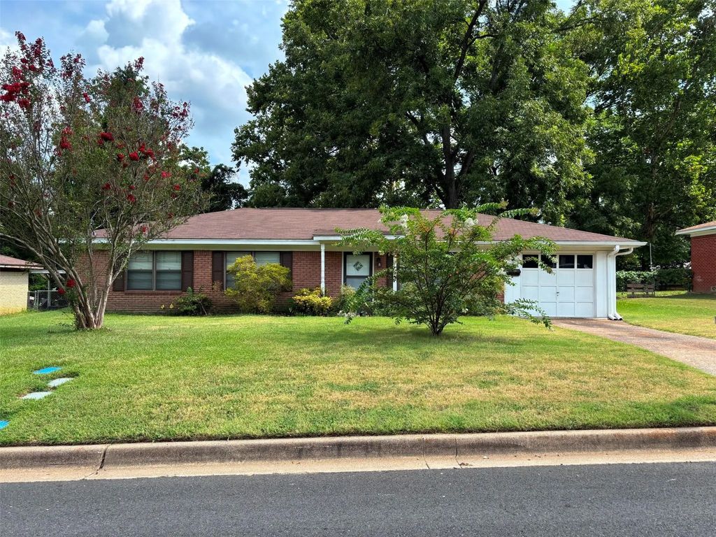 116 Clearview Drive, Palestine
