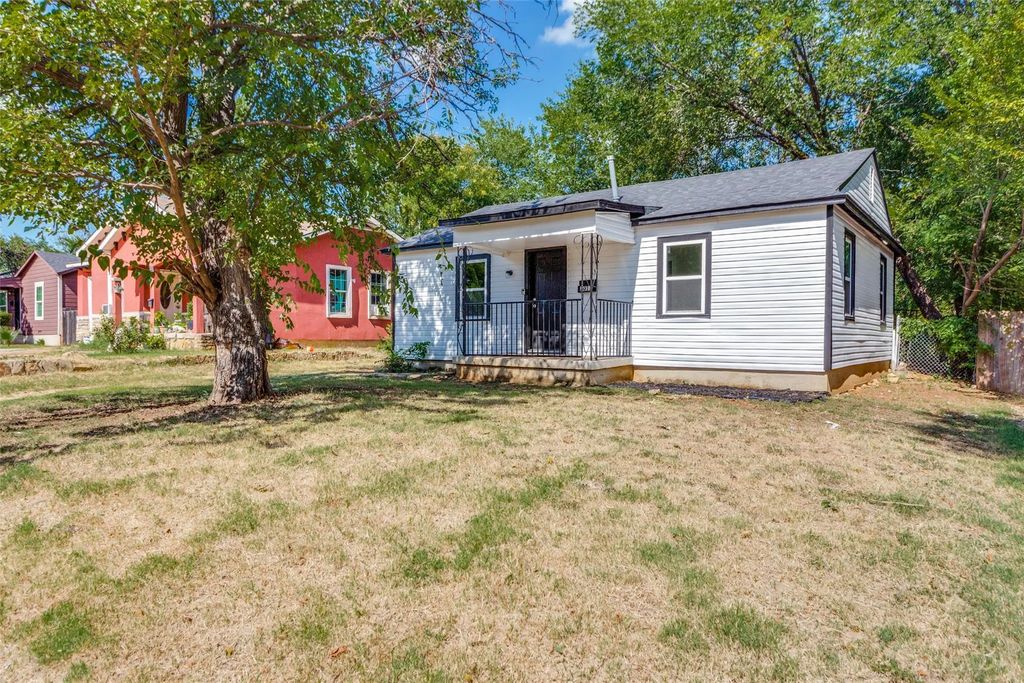 2013 Daniel Street, Fort Worth