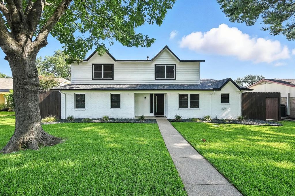 2709 Laurel Lane, Plano