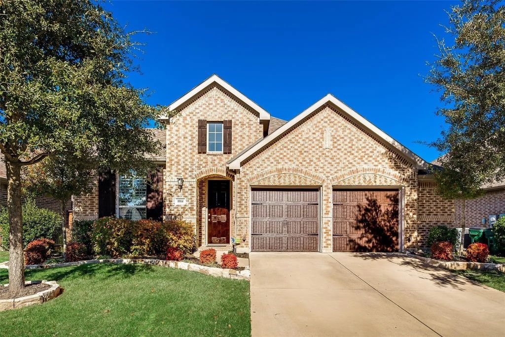 1014 Somerset Circle, Forney
