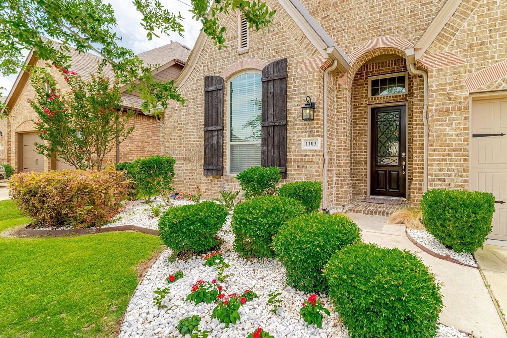 1103 Somerset Circle, Forney