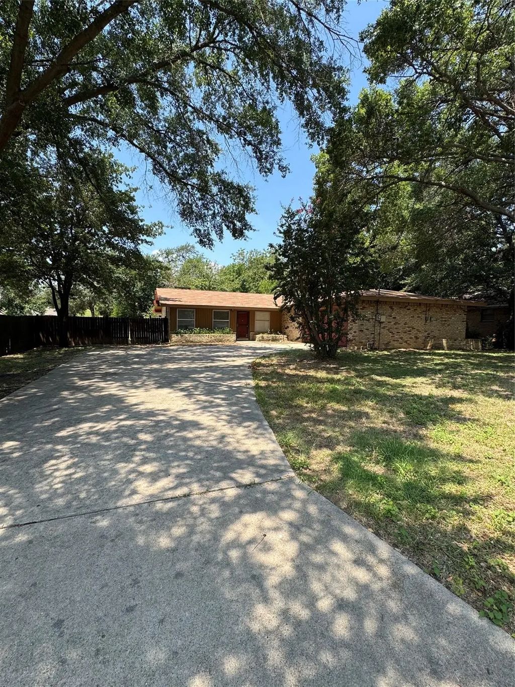 1506 Avenue C, Denton