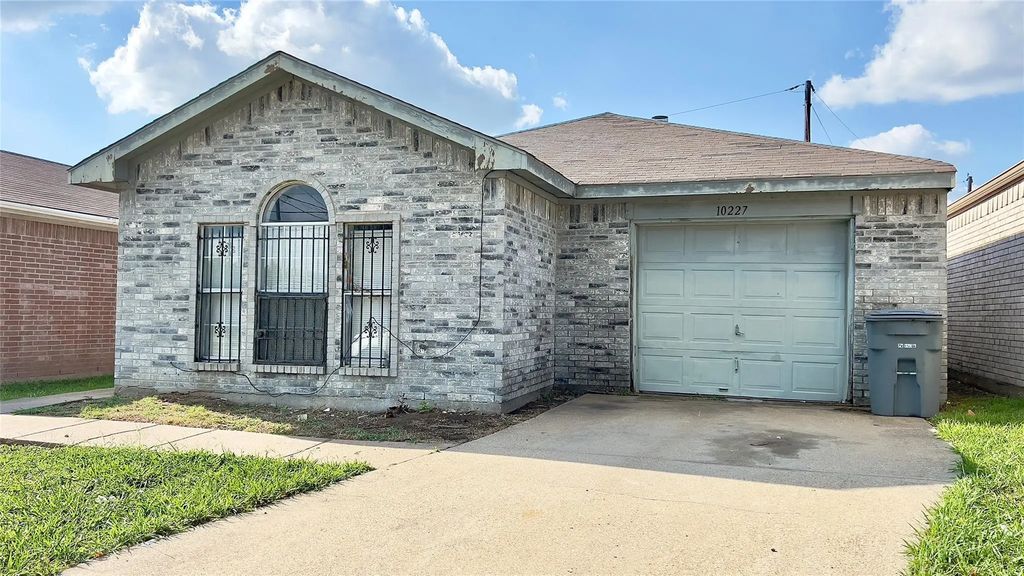 10227 Shelburne Drive, Dallas