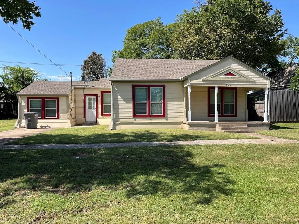 207 Masters Avenue, Wylie