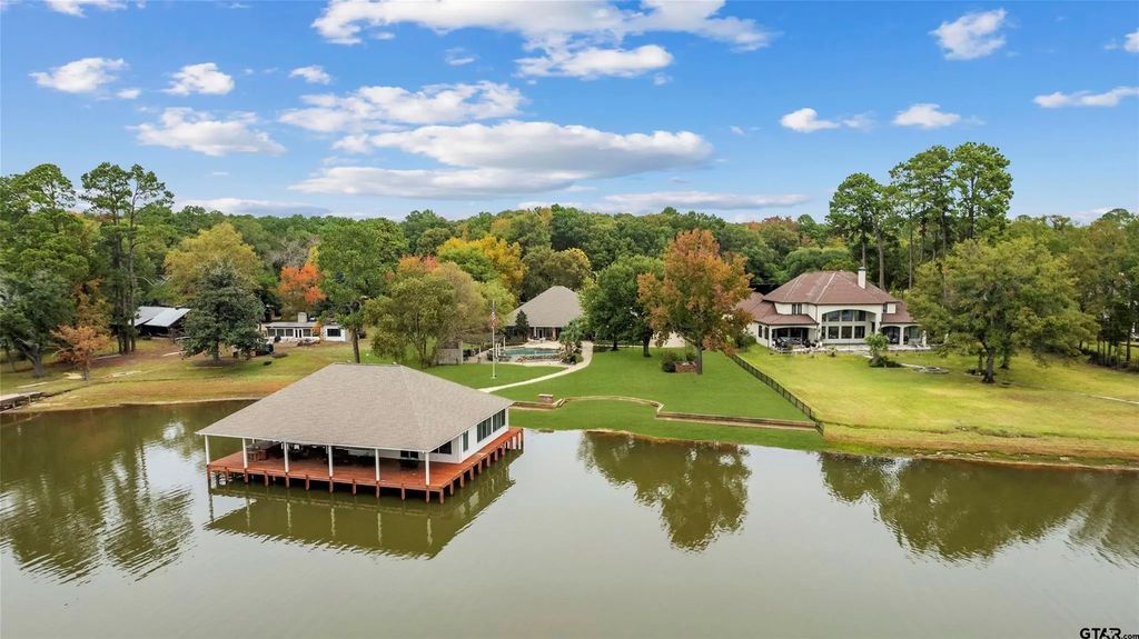 13735 Peninsula Road, Whitehouse