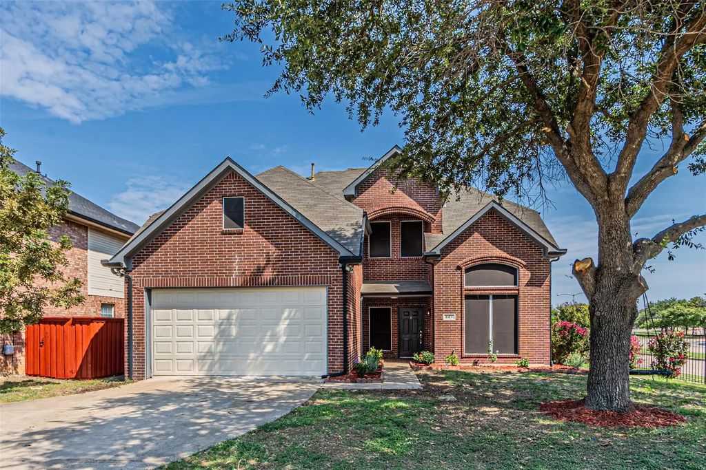 801 Pinnacle Circle, Lewisville