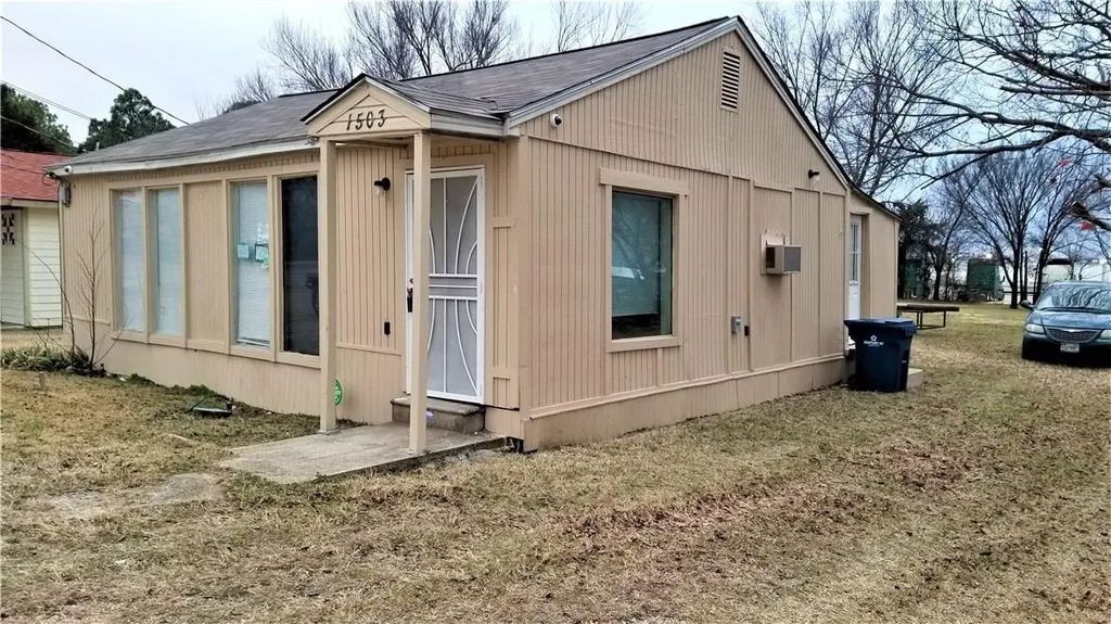 1503 N Kaufman Street, Seagoville