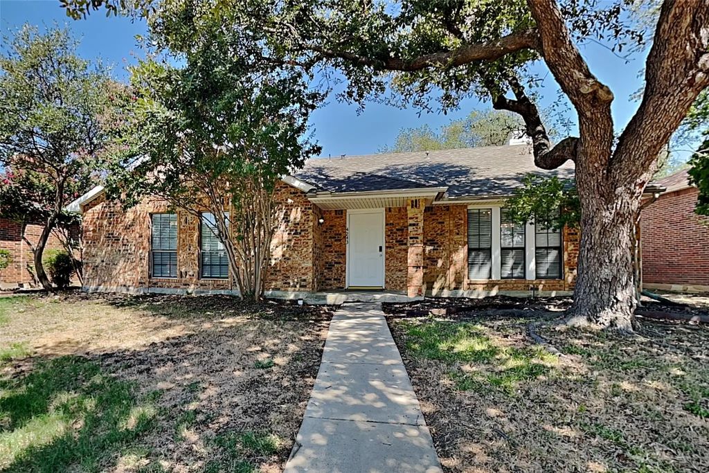 4243 Arbor Creek Drive, Carrollton