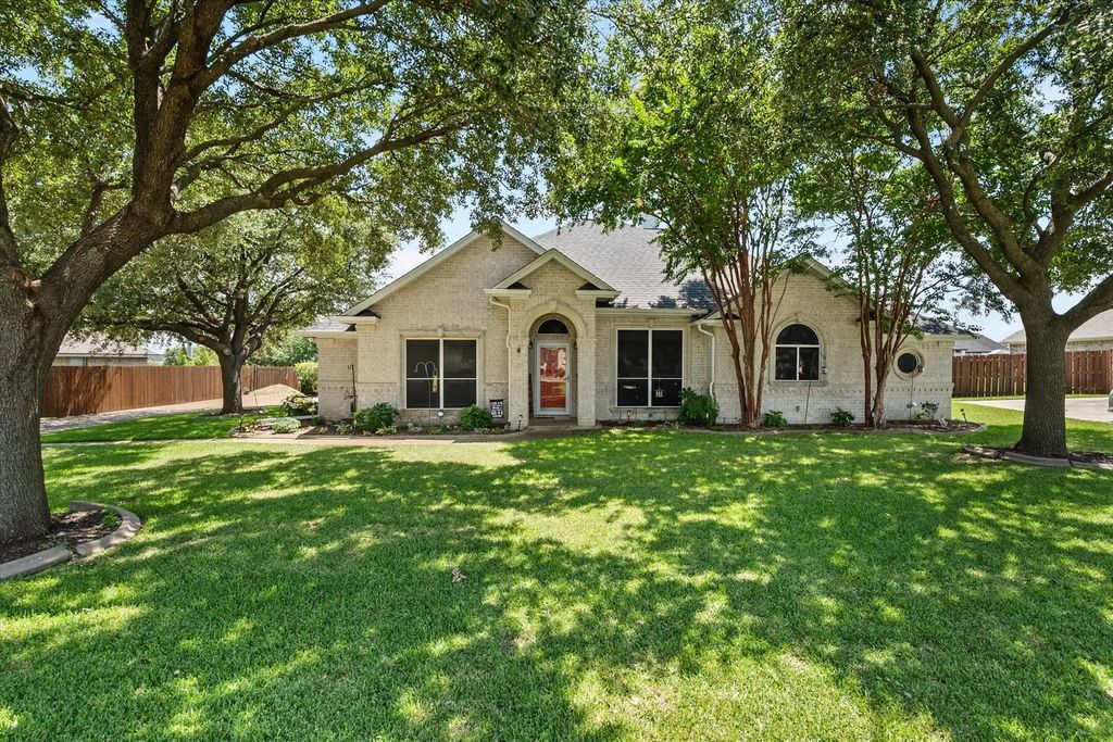 2811 London Lane, Crowley