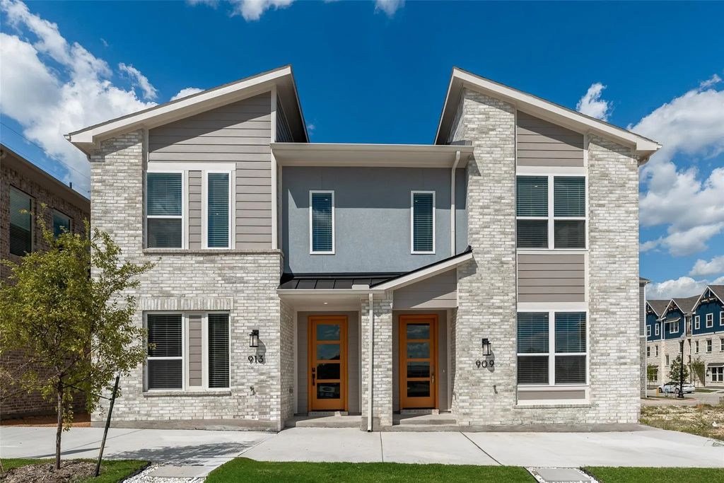 913 Ash Road, Plano