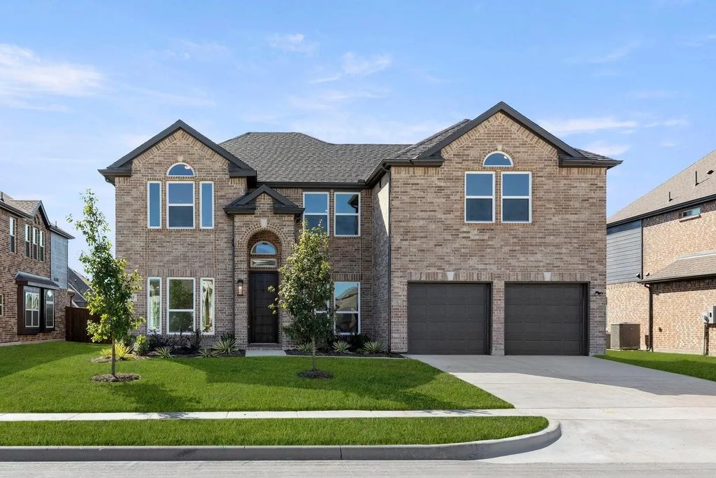1285 Flamingo, Forney