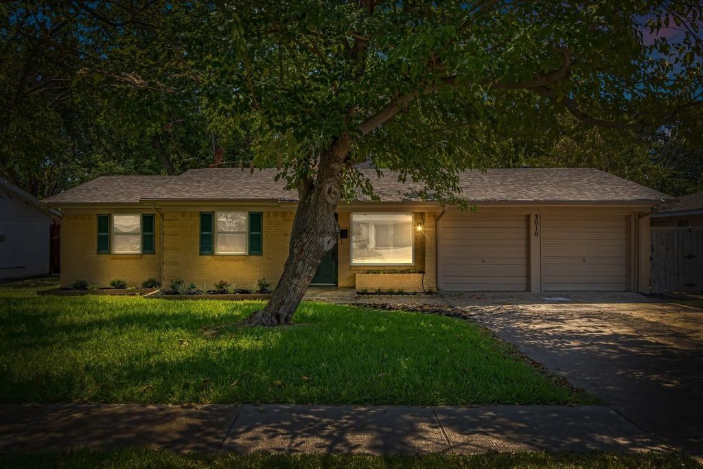 3010 Topaz Lane, Farmers Branch
