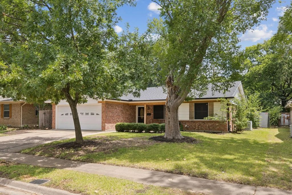 2321 Diana Drive, Sherman