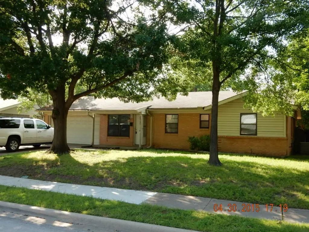 2017 Winthrop Street, Irving
