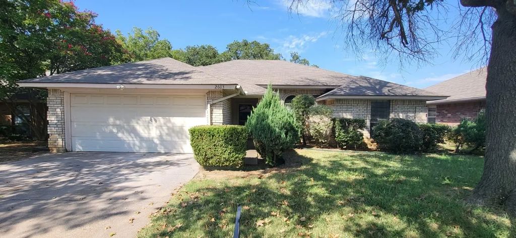 2603 Bayberry Lane, Euless