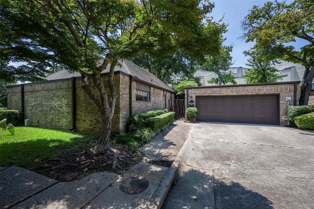 2819 Fairway Park Street, Grand Prairie
