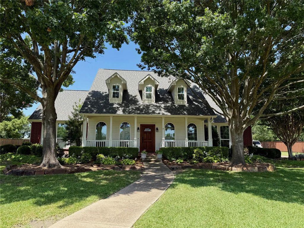 425 Chippendale Drive, Heath