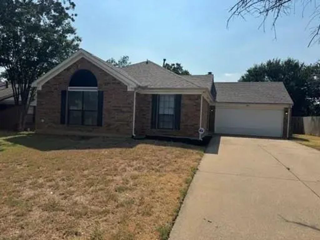 605 Mack Drive, Denton