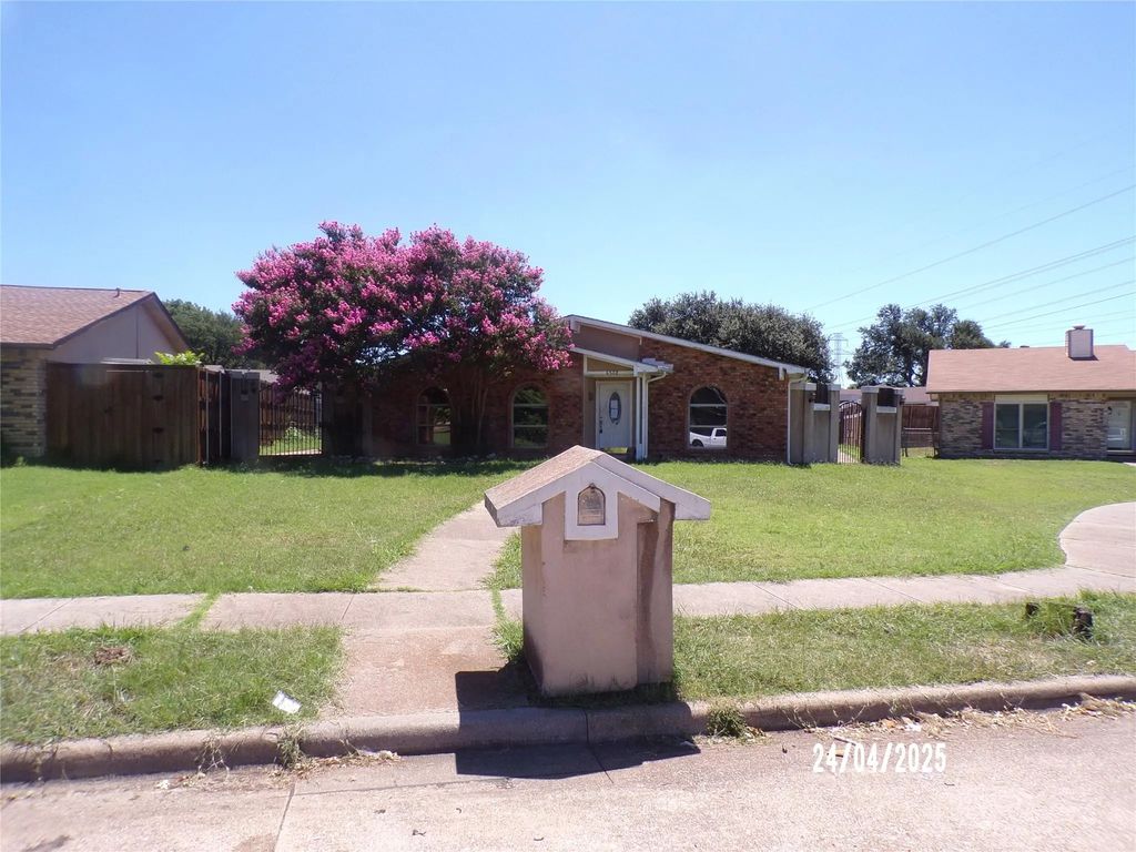 6508 Ember Court, Plano