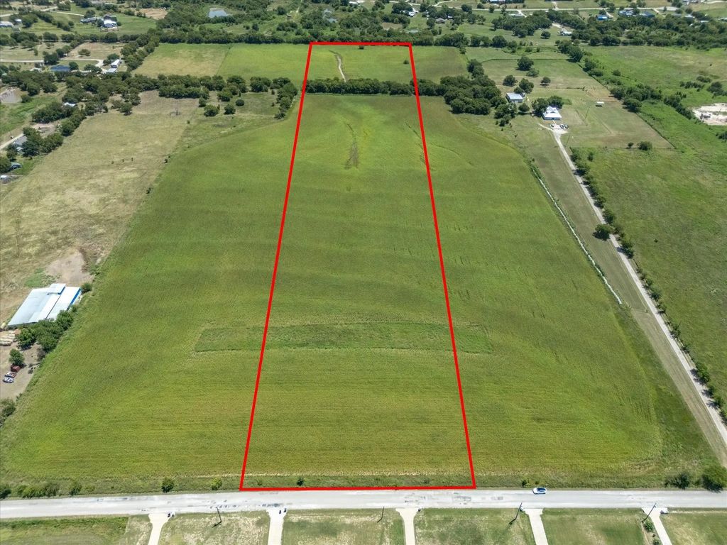 9780 County Road 1004, Godley