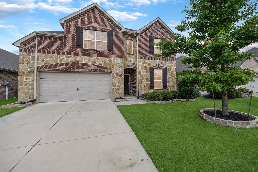 2911 Redbud Lane, Melissa