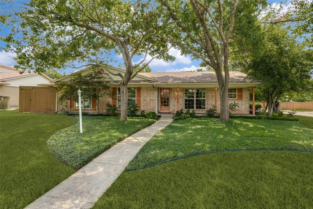 1300 Northpark Drive, Richardson