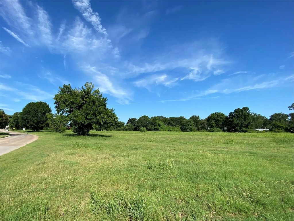 Barksdale Boulevard, Bossier City