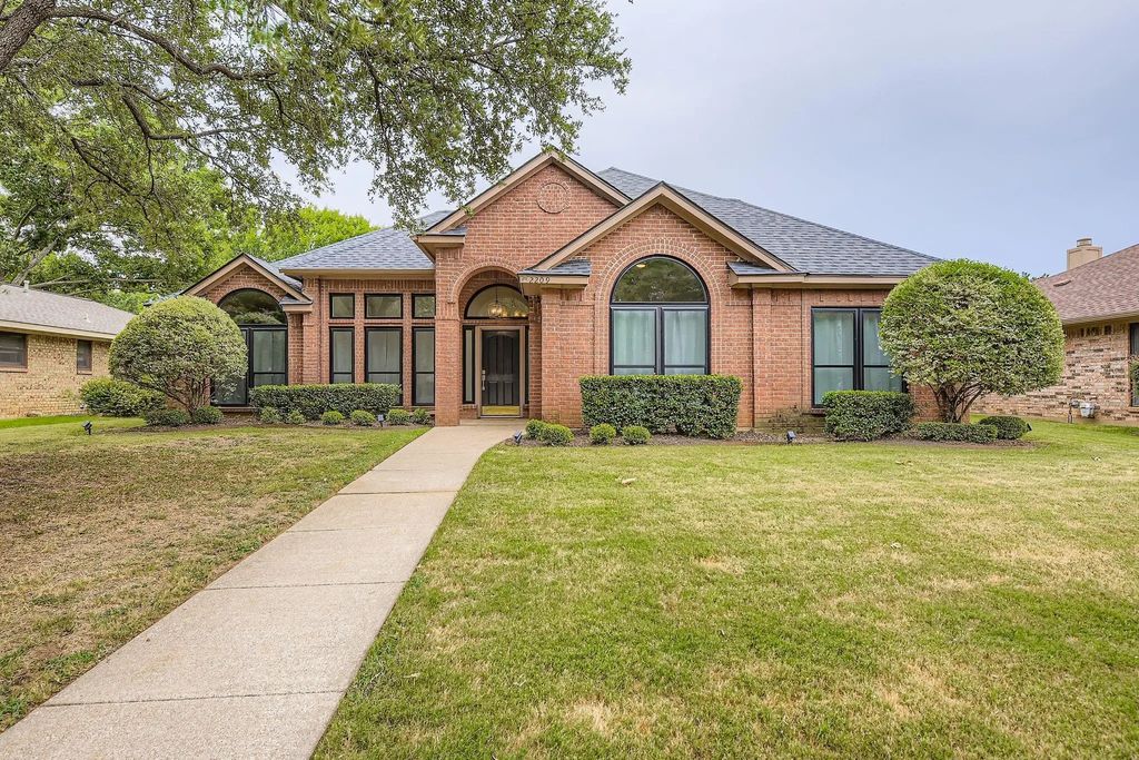 2209 College Parkway, Flower Mound