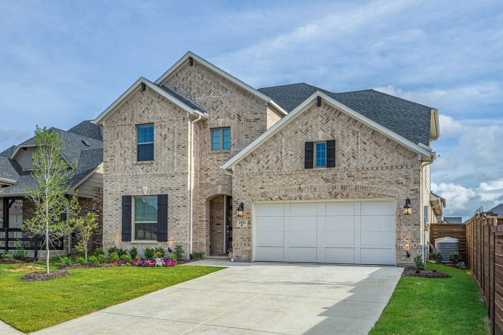 2811 Silver Leaf Drive, Northlake