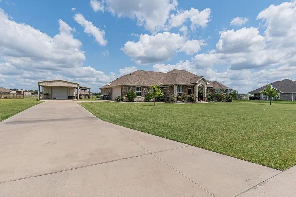 4384 Paige Drive, Caddo Mills