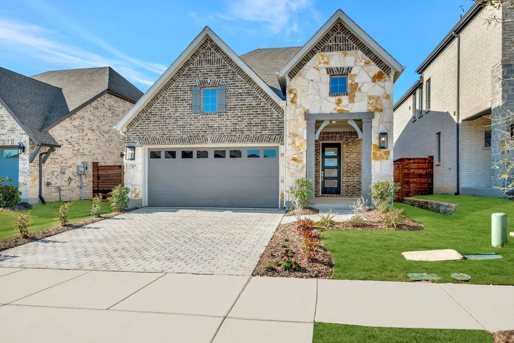 2225 Hazel Lily Run, Mesquite