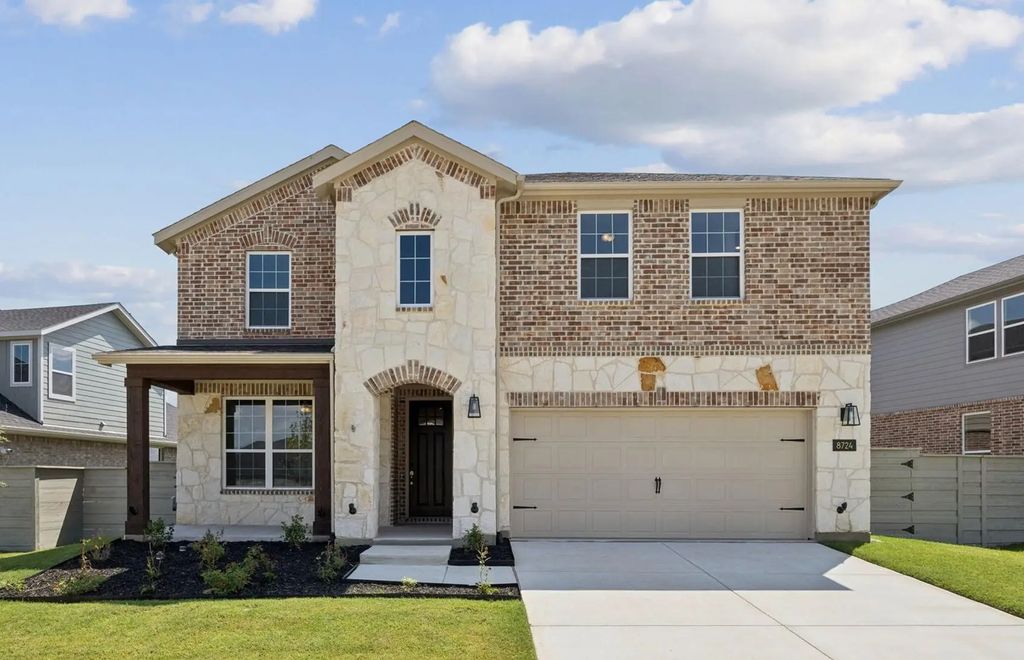 8724 Tallwood Lane, Justin