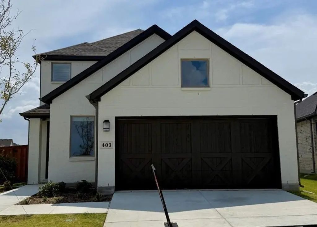422 Landings Street, Oak Point