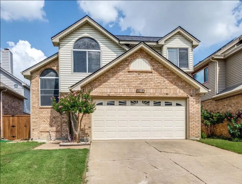 3803 Branch Hollow Circle, Carrollton